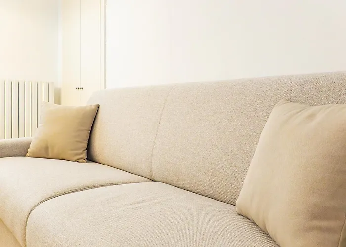 Riva Real Estate - *