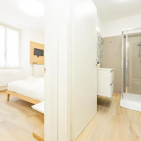 Riva Real Estate - *