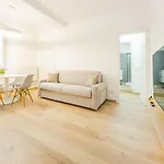 Riva Real Estate - *